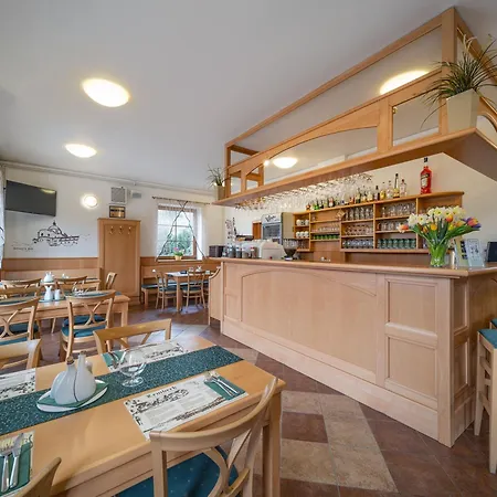 A Restaurace Lemberk Gasthof *