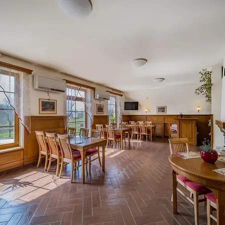 A Restaurace Lemberk Jablonné v Podještědí