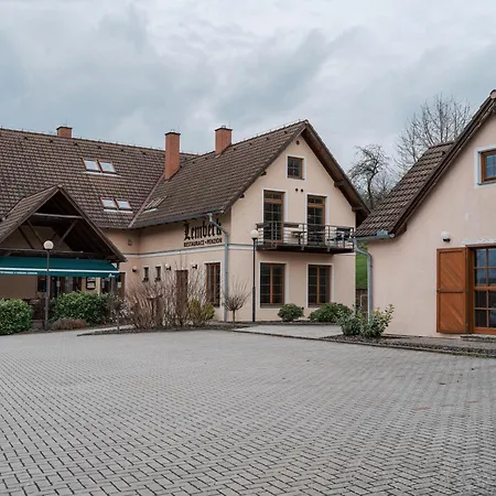 Gasthof A Restaurace Lemberk Jablonné v Podještědí