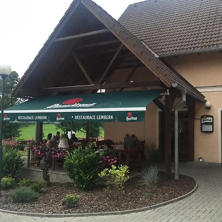 Gasthuis A Restaurace Lemberk Jablonné v Podještědí