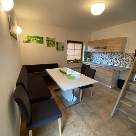 A Restaurace Lemberk Gasthof Jablonné v Podještědí