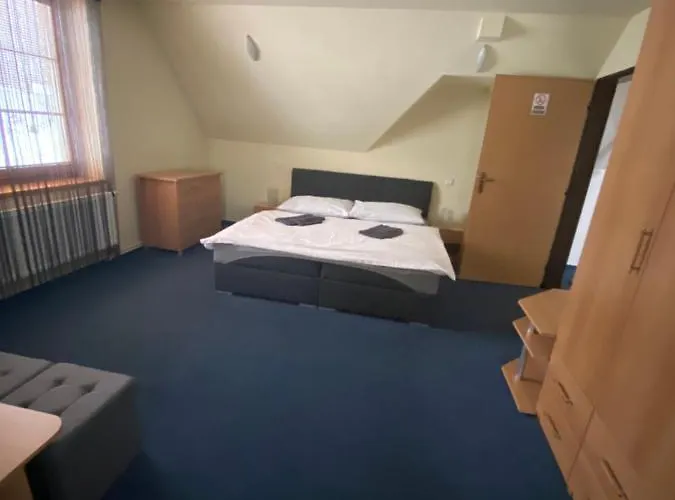 A Restaurace Lemberk Guest house 3*