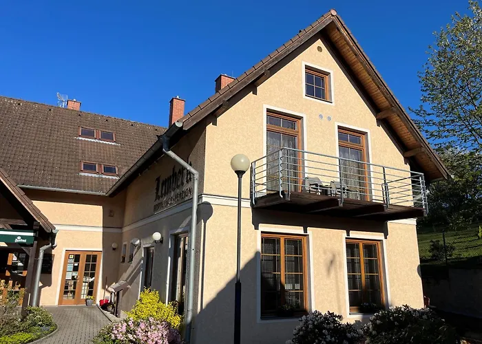 A Restaurace Lemberk Guest house 3*