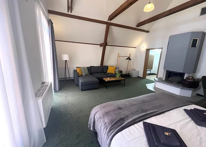 Guest house A Restaurace Lemberk Jablonne v Podjestedi