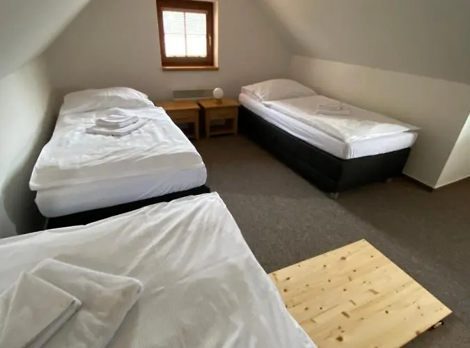 A Restaurace Lemberk Guest house 3*